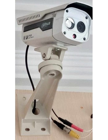 CAM 1/3" HIGH SENSI D@HUA CCD 600TVL IR 30M Objectif:6mm IP6